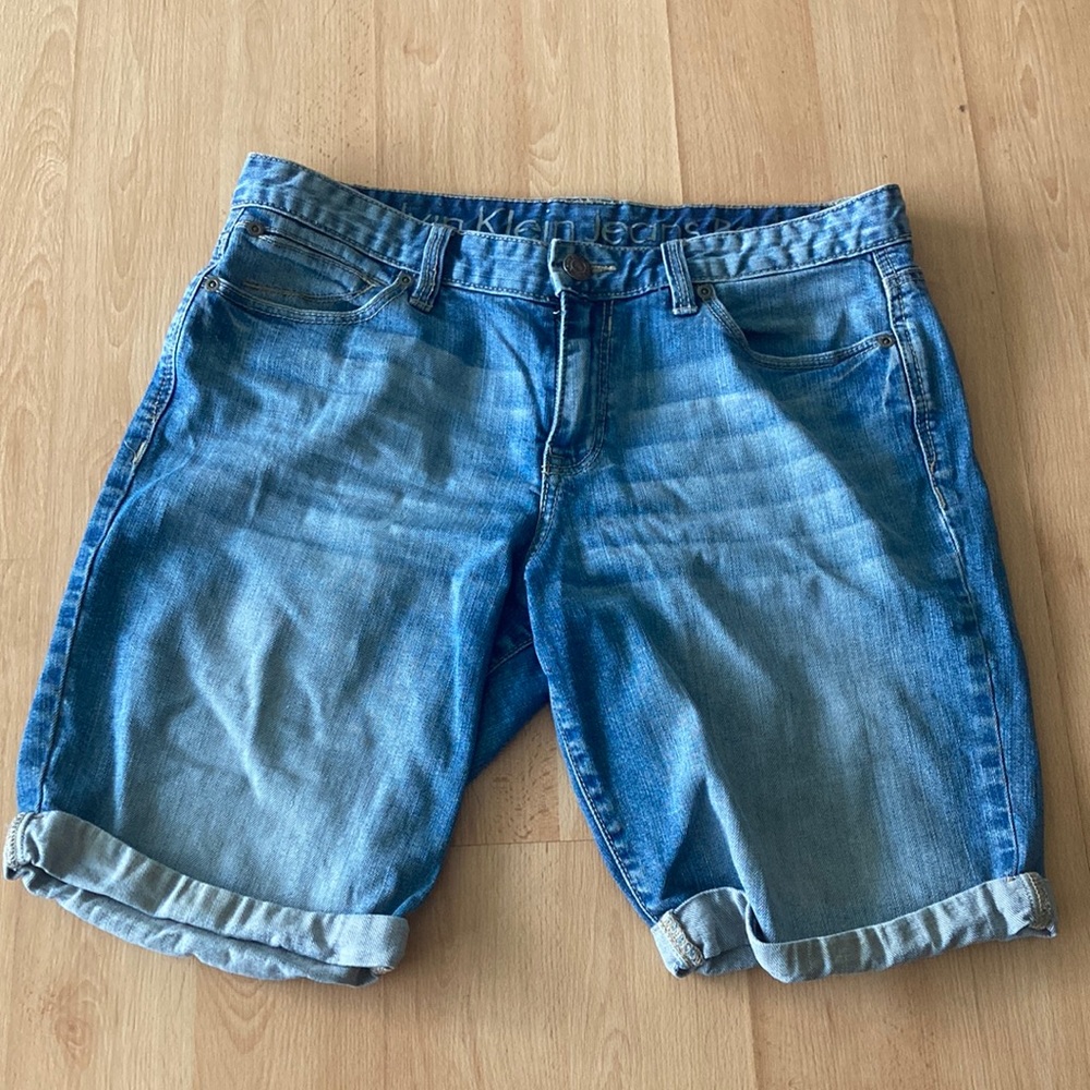 Calvin Klein Jeans boyfriend cut shorts